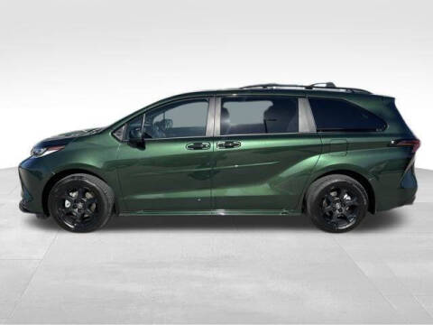 2025 Toyota Sienna Woodland Edition