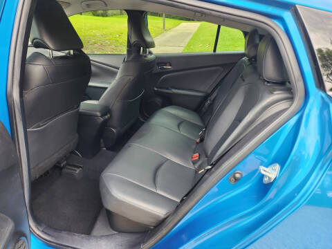 2019 Toyota Prius XLE