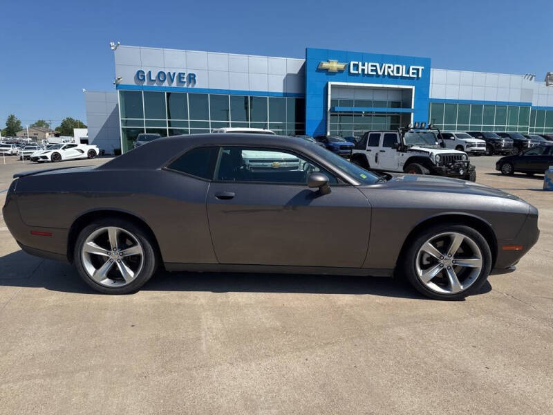 2016 Dodge Challenger SXT