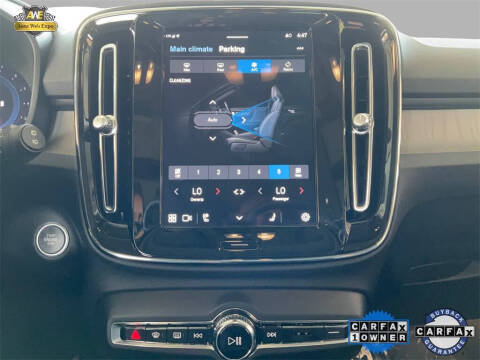 2024 Volvo XC40 B5 Plus Dark Theme