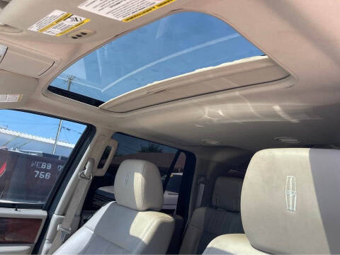 2011 Lincoln Navigator L