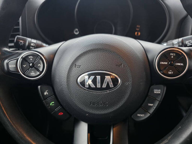 2019 Kia Soul +