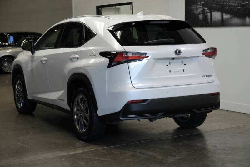 2016 Lexus NX 300h
