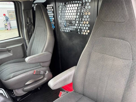 2024 Chevrolet Express 2500