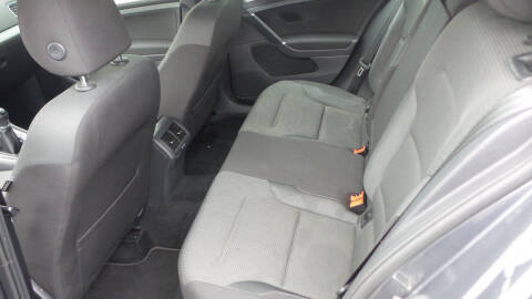 2017 Volkswagen Golf TSI S