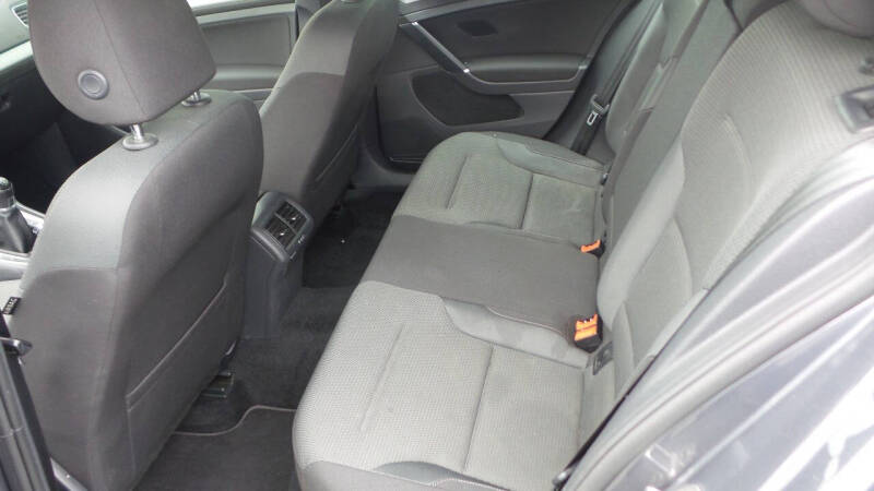 2017 Volkswagen Golf TSI S