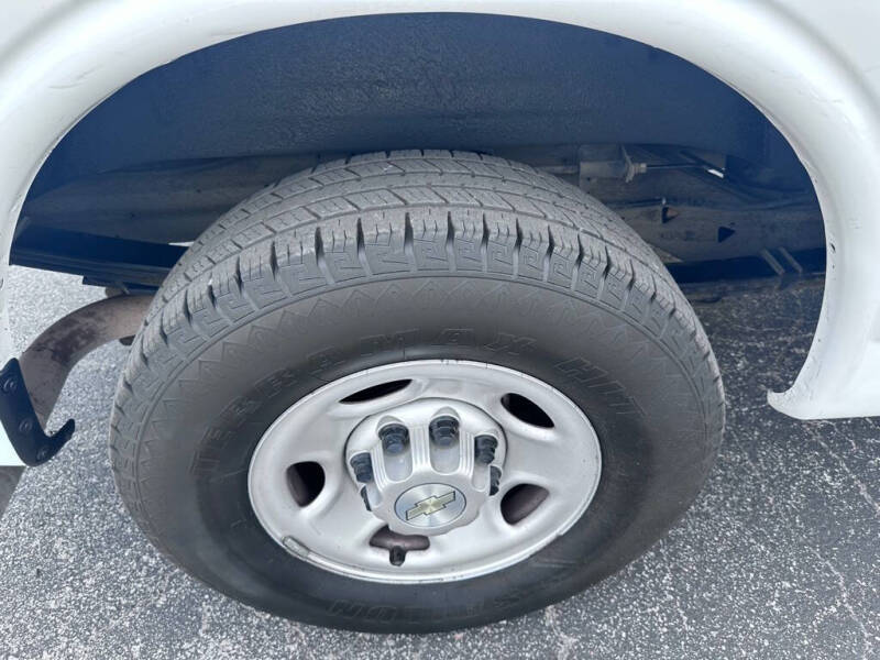 2020 Chevrolet Express 2500