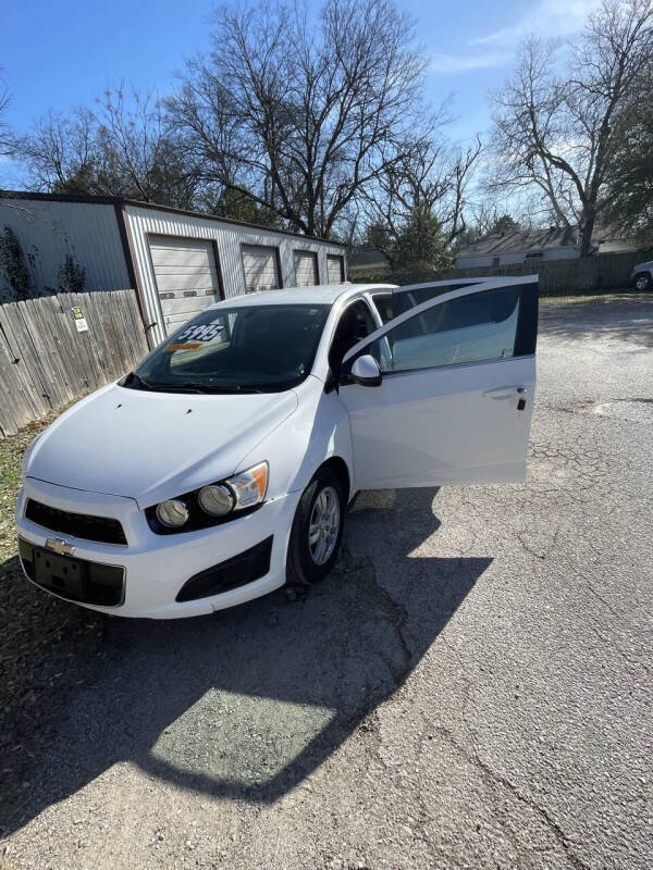 2016 Chevrolet Sonic LT Auto