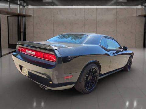 2009 Dodge Challenger SRT8