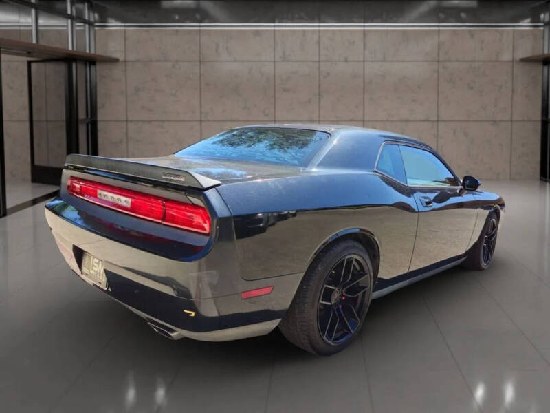 2009 Dodge Challenger SRT8