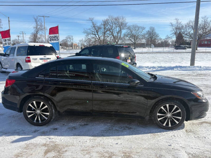 2013 Chrysler 200 Touring