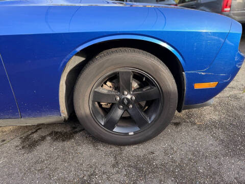 2012 Dodge Challenger SXT