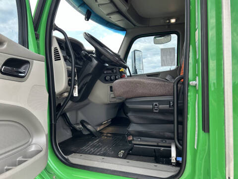 2020 Peterbilt 579 Road Tractor
