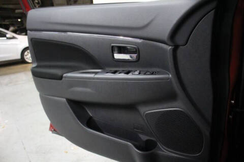 2023 Mitsubishi Outlander Sport ES