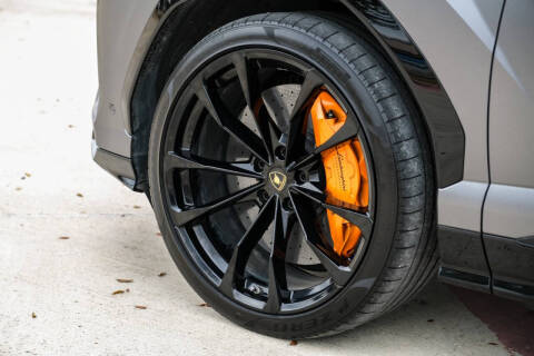 2020 Lamborghini Urus