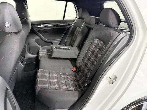 2017 Volkswagen Golf GTI S