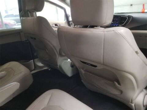 2021 Chrysler Pacifica Touring L