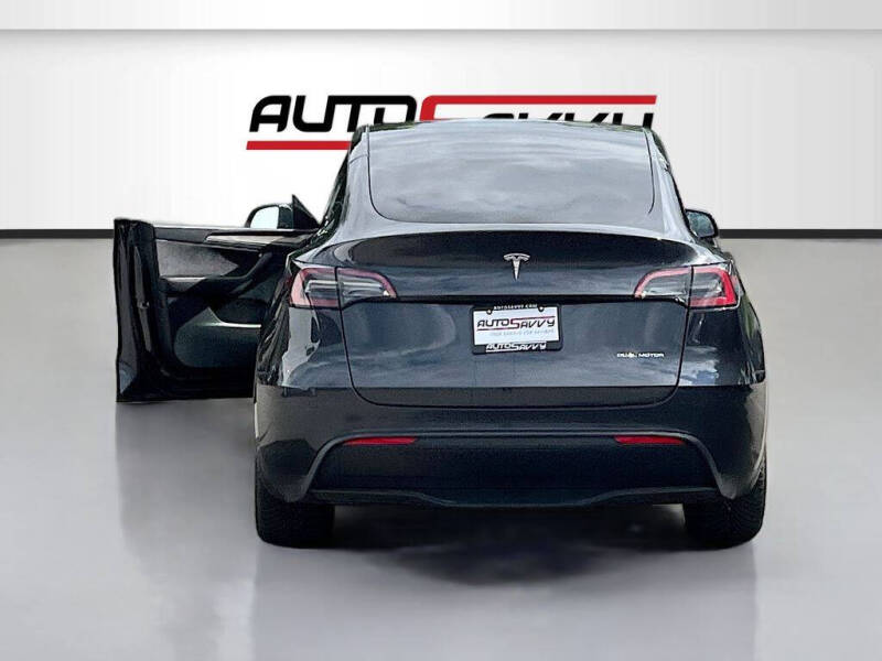 2025 Tesla Model Y Long Range