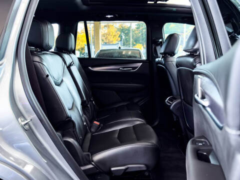 2024 Cadillac XT6 Luxury