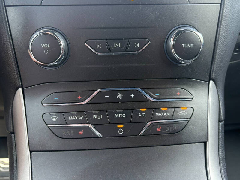 2020 Ford Edge ST Line