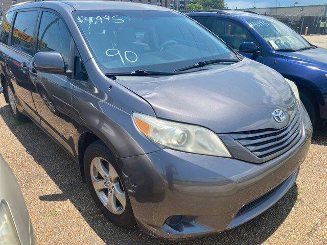 2011 Toyota Sienna Base 7-Passenger
