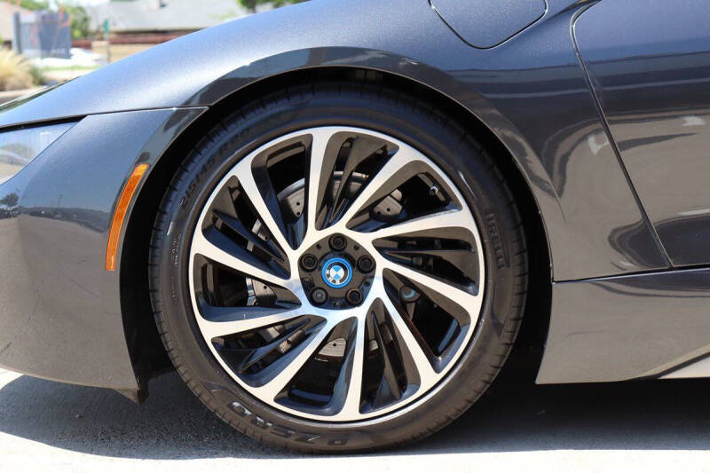 2015 BMW i8