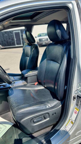 2011 Toyota Highlander SE