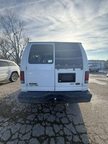2011 Ford E-Series E-150