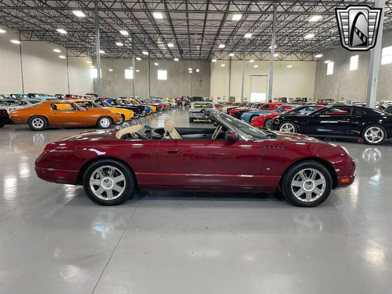2004 Ford Thunderbird Deluxe