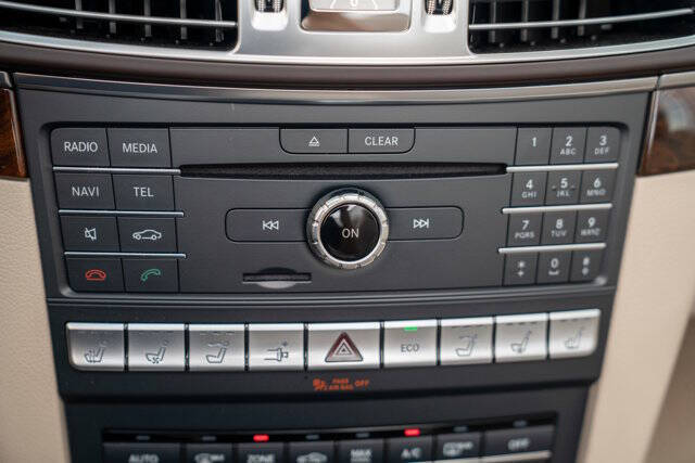 2016 Mercedes-Benz E-Class 26