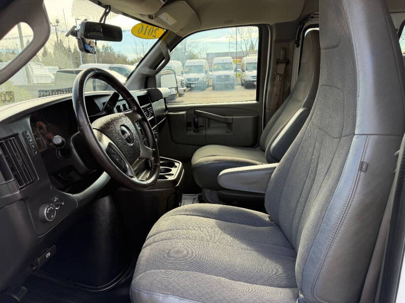 2016 GMC Savana LS 3500