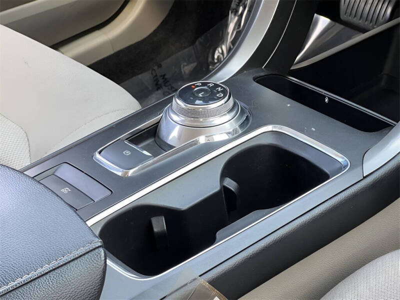 2018 Ford Fusion Hybrid SE