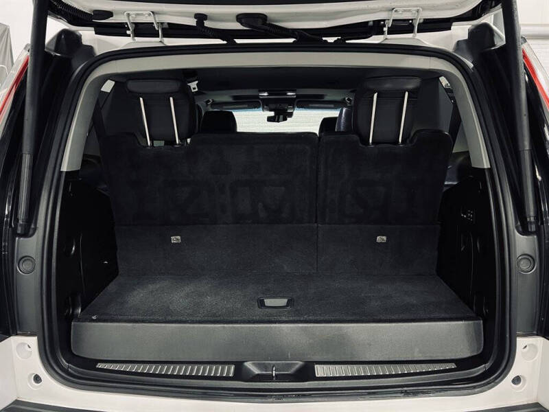 2018 Cadillac Escalade Luxury