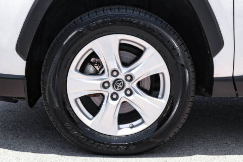 2020 Toyota RAV4 Hybrid LE