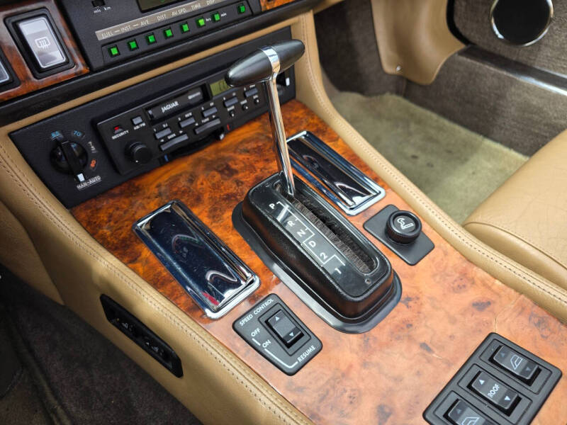 1990 Jaguar XJ-Series XJS
