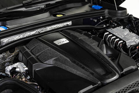 2022 Porsche Macan S