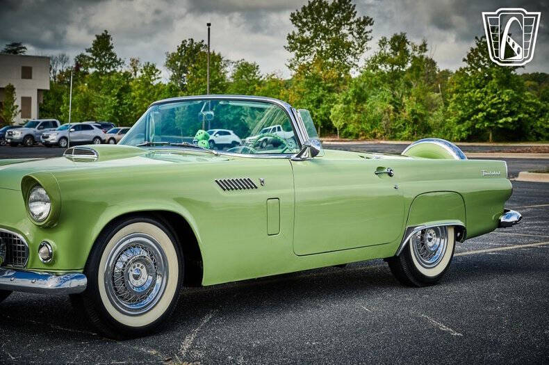 1956 Ford Thunderbird