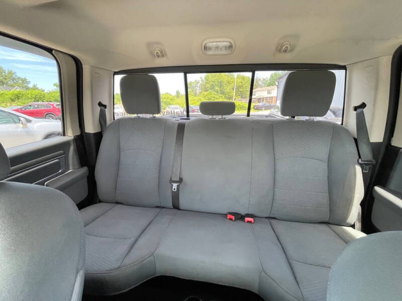 2018 RAM 1500 SLT