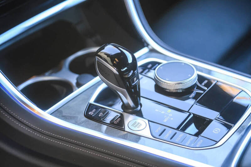 2025 BMW 8 Series 840i xDrive