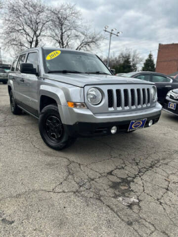 2016 Jeep Patriot for sale at AutoBank in Chicago IL