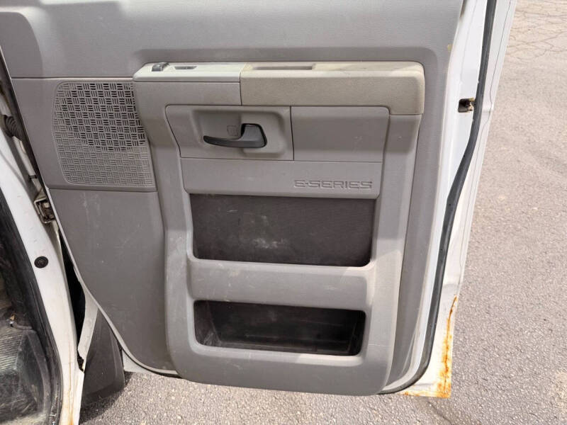 2011 Ford E-Series