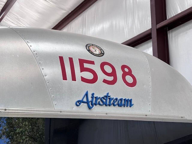 1987 Airstream Sovereign 29 Ft Bumper Pull