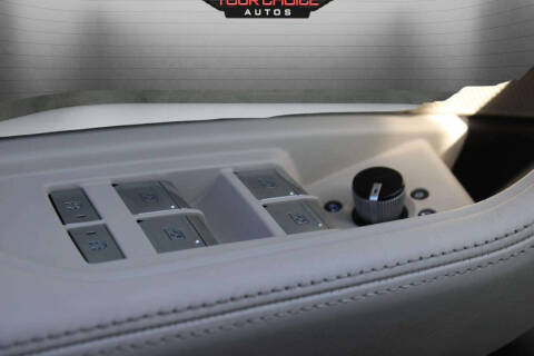 2019 Audi e-tron quattro Prestige