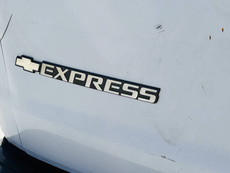 2019 Chevrolet Express 2500