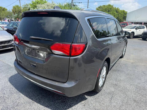 2018 Chrysler Pacifica Touring L