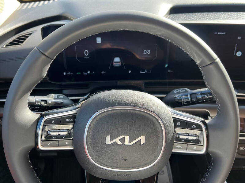 2026 Kia Carnival SX