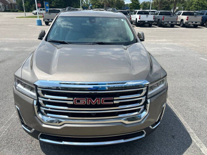 2023 GMC Acadia SLT
