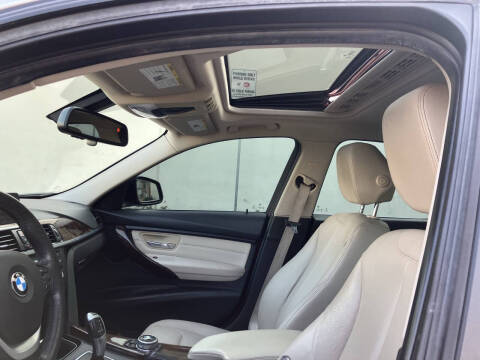 2015 BMW 3 Series 328i xDrive