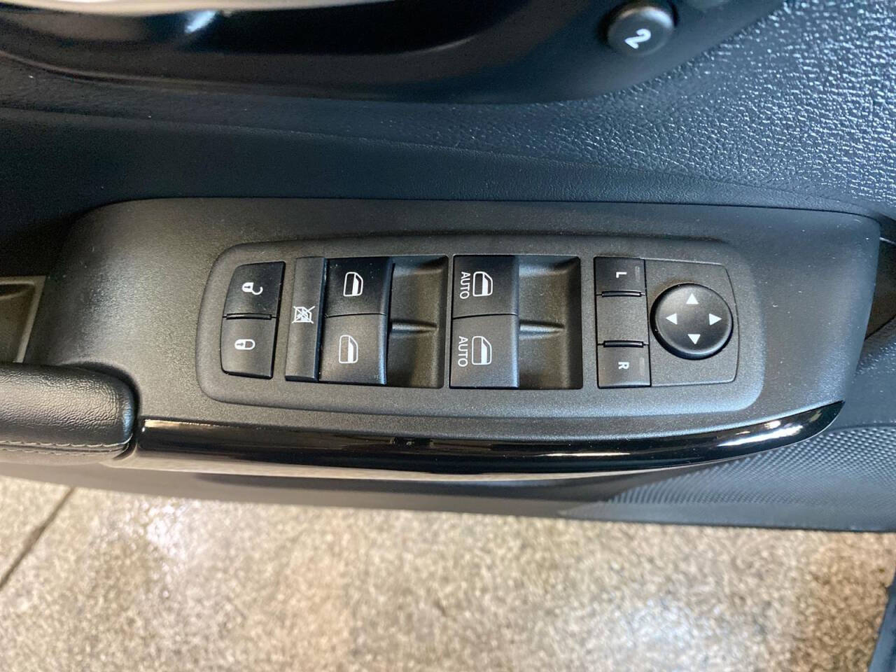 2023 Jeep Cherokee for sale at Victoria Auto Sales in Victoria, MN