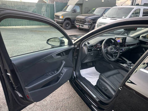 2021 Audi A4 quattro Premium 40 TFSI